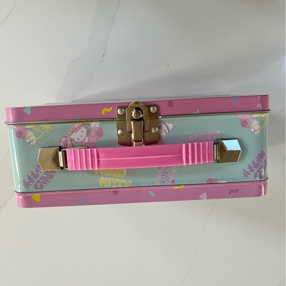 Hello Kitty Lunch Box - Picture 4 of 6